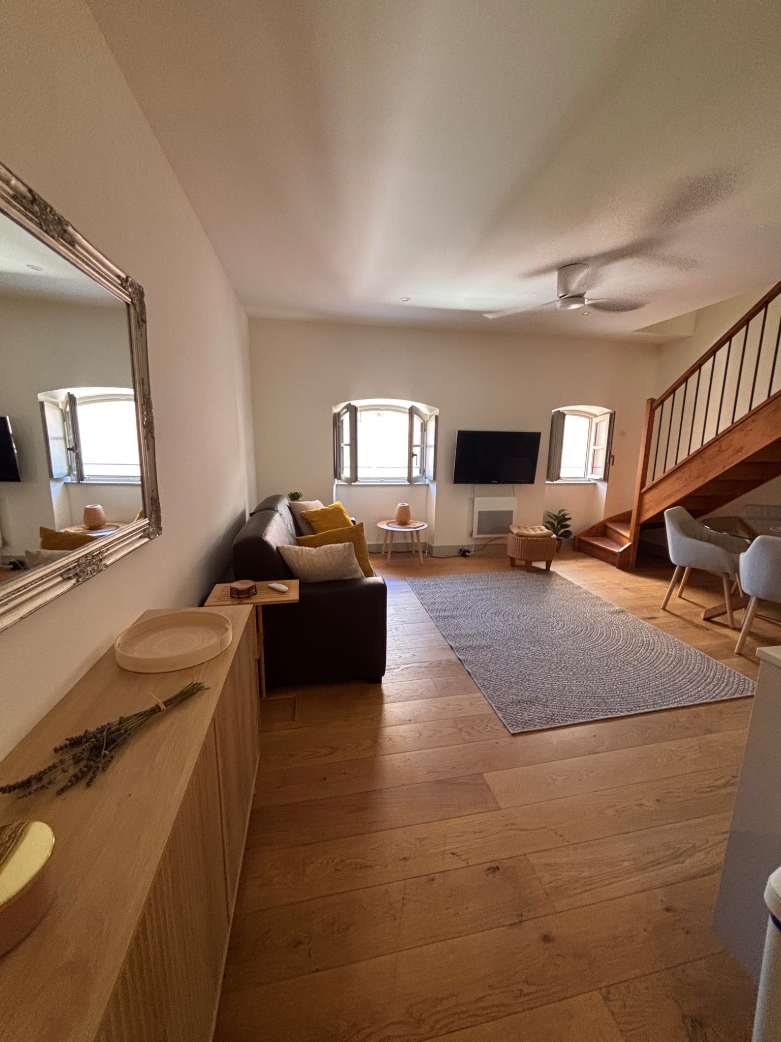 Séjour et vue depuis le Duplex de l’Équerre
